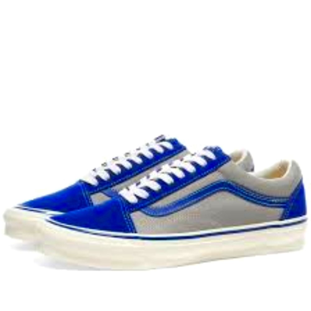 Vans tennis shoes